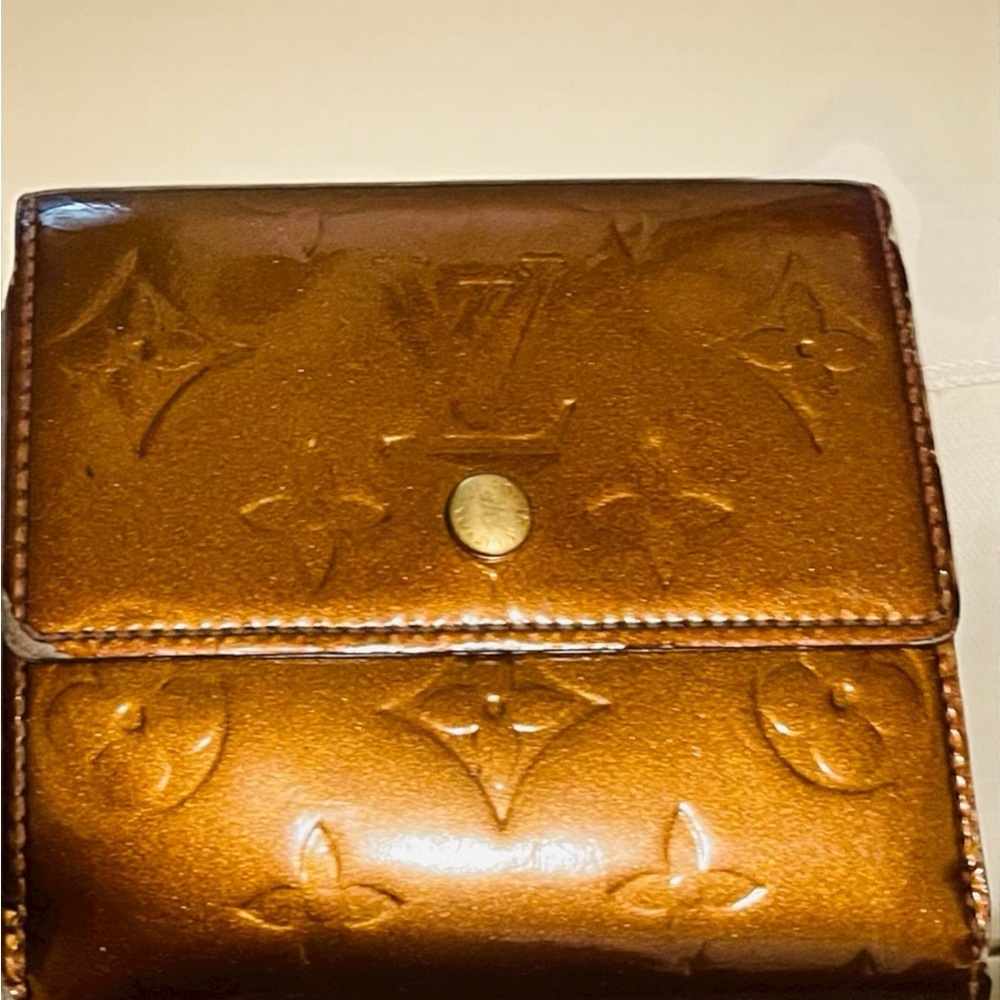 Louis Vuitton Vernis Elise Gold Monogram Wallet